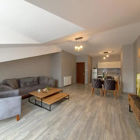 Apartment Luxury 2-bedroom By Studenets Center By Flat Mаnager *